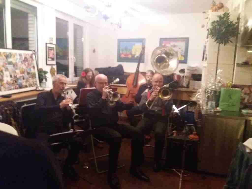 Band spielt bei K&uuml;chenparty Catering Kunz-Mahl K&ouml;ln